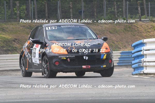 http://v2.adecom-photo.com/images//3.FOL'CAR/2023/FOL_CAR_MAYENNE_2023/NAVEAU_Jessy/30A_7580.JPG