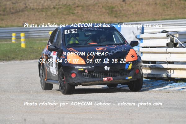 http://v2.adecom-photo.com/images//3.FOL'CAR/2023/FOL_CAR_MAYENNE_2023/NAVEAU_Jessy/30A_9221.JPG