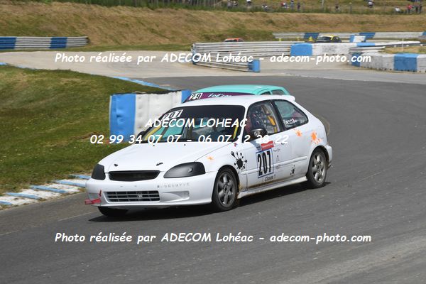 http://v2.adecom-photo.com/images//3.FOL'CAR/2023/FOL_CAR_MAYENNE_2023/NOURY_Julien/30A_0878.JPG