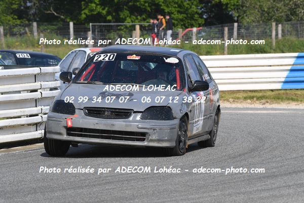 http://v2.adecom-photo.com/images//3.FOL'CAR/2023/FOL_CAR_MAYENNE_2023/ORAIN_Matthieu_LESAGE_Laurent/30A_0131.JPG