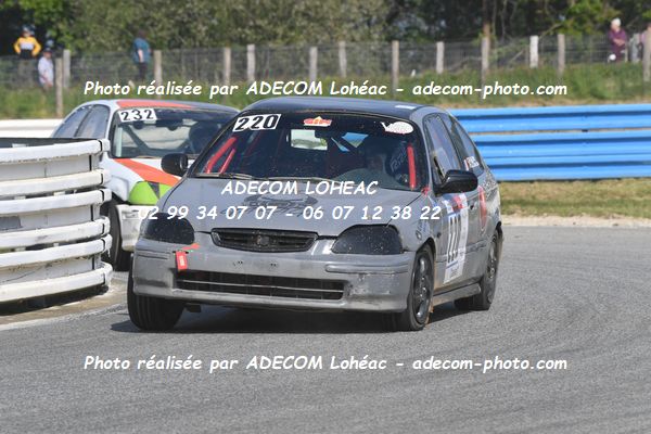 http://v2.adecom-photo.com/images//3.FOL'CAR/2023/FOL_CAR_MAYENNE_2023/ORAIN_Matthieu_LESAGE_Laurent/30A_0140.JPG