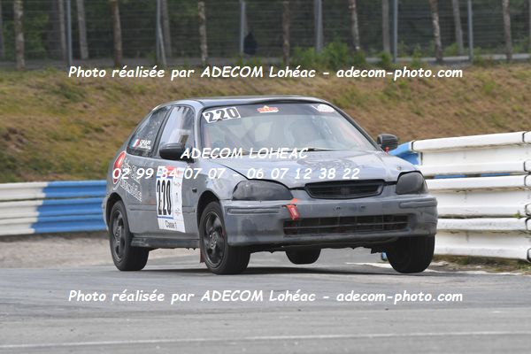 http://v2.adecom-photo.com/images//3.FOL'CAR/2023/FOL_CAR_MAYENNE_2023/ORAIN_Matthieu_LESAGE_Laurent/30A_7500.JPG