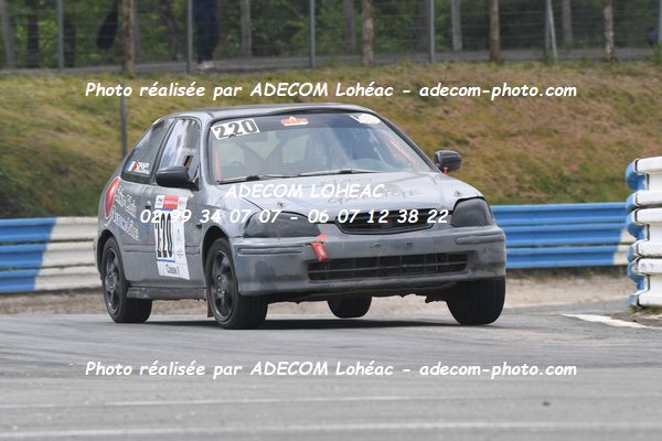 http://v2.adecom-photo.com/images//3.FOL'CAR/2023/FOL_CAR_MAYENNE_2023/ORAIN_Matthieu_LESAGE_Laurent/30A_7881.JPG