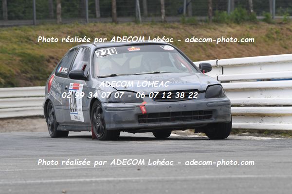 http://v2.adecom-photo.com/images//3.FOL'CAR/2023/FOL_CAR_MAYENNE_2023/ORAIN_Matthieu_LESAGE_Laurent/30A_7923.JPG