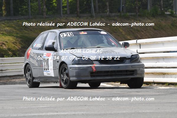 http://v2.adecom-photo.com/images//3.FOL'CAR/2023/FOL_CAR_MAYENNE_2023/ORAIN_Matthieu_LESAGE_Laurent/30A_8171.JPG