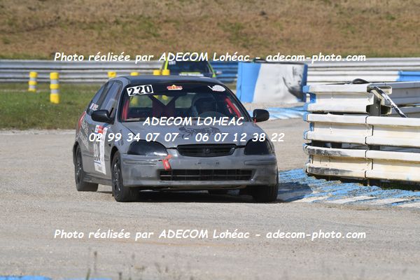 http://v2.adecom-photo.com/images//3.FOL'CAR/2023/FOL_CAR_MAYENNE_2023/ORAIN_Matthieu_LESAGE_Laurent/30A_8785.JPG