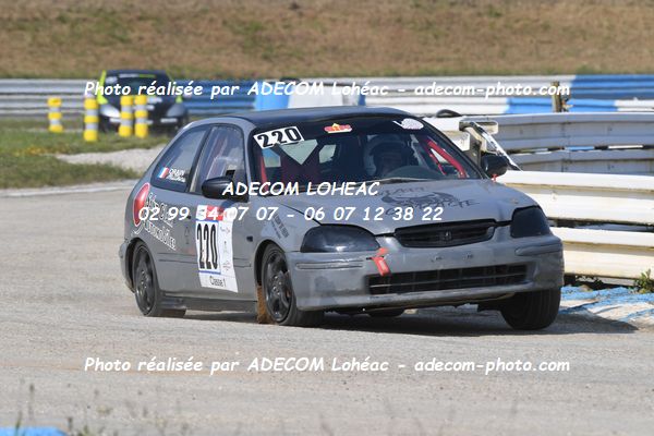 http://v2.adecom-photo.com/images//3.FOL'CAR/2023/FOL_CAR_MAYENNE_2023/ORAIN_Matthieu_LESAGE_Laurent/30A_8802.JPG