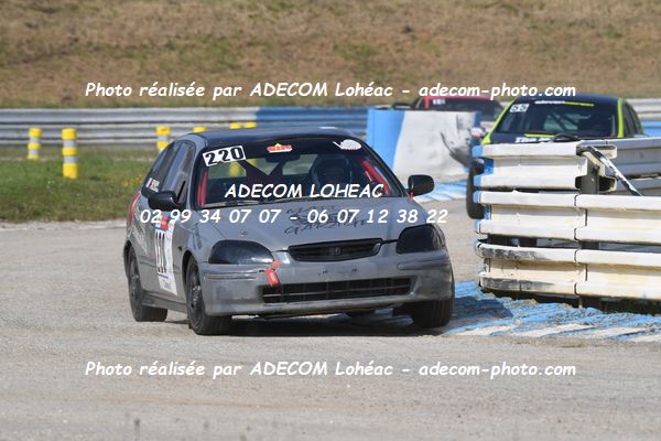 http://v2.adecom-photo.com/images//3.FOL'CAR/2023/FOL_CAR_MAYENNE_2023/ORAIN_Matthieu_LESAGE_Laurent/30A_8816.JPG