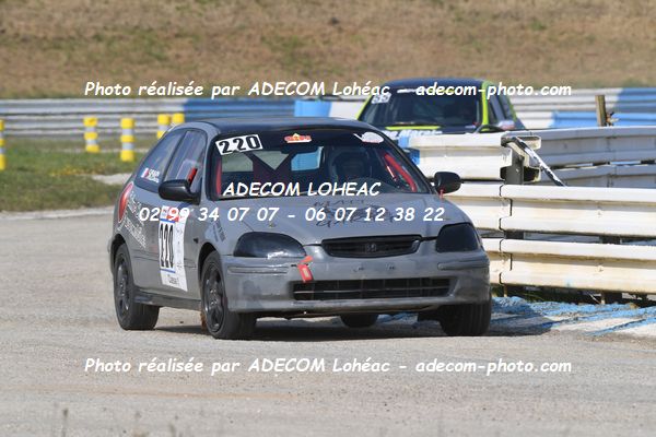 http://v2.adecom-photo.com/images//3.FOL'CAR/2023/FOL_CAR_MAYENNE_2023/ORAIN_Matthieu_LESAGE_Laurent/30A_8818.JPG