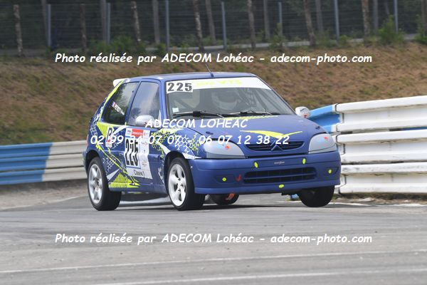 http://v2.adecom-photo.com/images//3.FOL'CAR/2023/FOL_CAR_MAYENNE_2023/PETIOT_Jean_Christophe/30A_7444.JPG