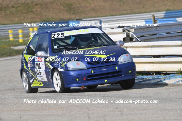 http://v2.adecom-photo.com/images//3.FOL'CAR/2023/FOL_CAR_MAYENNE_2023/PETIOT_Jean_Christophe/30A_9130.JPG