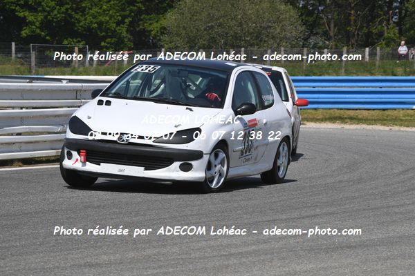 http://v2.adecom-photo.com/images//3.FOL'CAR/2023/FOL_CAR_MAYENNE_2023/POUDEROUX_Xavier/30A_0544.JPG