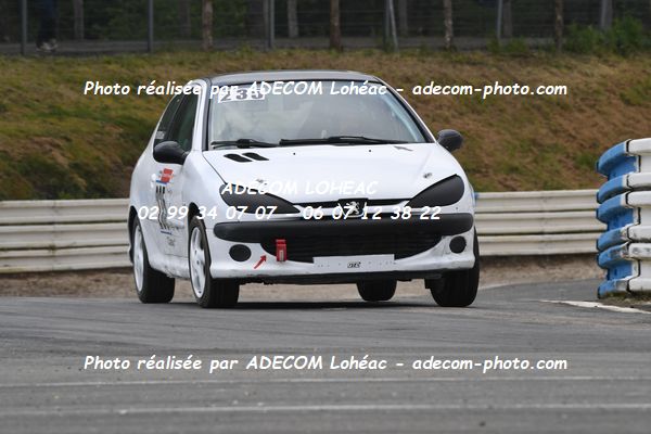 http://v2.adecom-photo.com/images//3.FOL'CAR/2023/FOL_CAR_MAYENNE_2023/POUDEROUX_Xavier/30A_7752.JPG