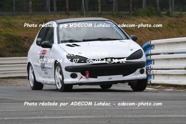 http://v2.adecom-photo.com/images//3.FOL'CAR/2023/FOL_CAR_MAYENNE_2023/POUDEROUX_Xavier/30A_7754.JPG