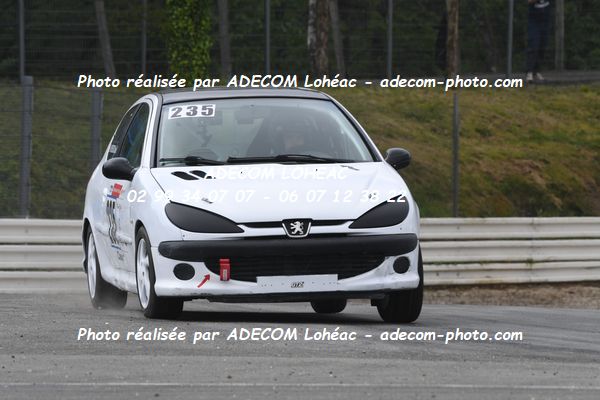 http://v2.adecom-photo.com/images//3.FOL'CAR/2023/FOL_CAR_MAYENNE_2023/POUDEROUX_Xavier/30A_7778.JPG