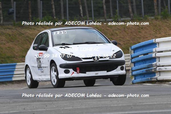 http://v2.adecom-photo.com/images//3.FOL'CAR/2023/FOL_CAR_MAYENNE_2023/POUDEROUX_Xavier/30A_7799.JPG