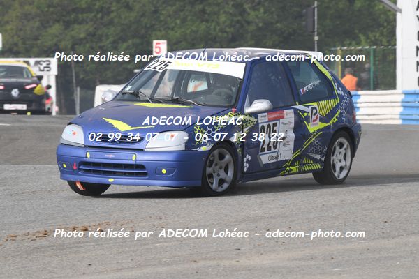 http://v2.adecom-photo.com/images//3.FOL'CAR/2023/FOL_CAR_MAYENNE_2023/POUDEROUX_Xavier/30A_9804.JPG