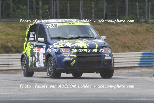 http://v2.adecom-photo.com/images//3.FOL'CAR/2023/FOL_CAR_MAYENNE_2023/REBMANN_Nicolas/30A_7594.JPG