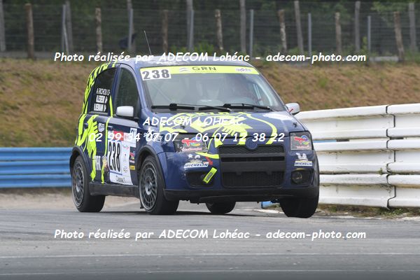 http://v2.adecom-photo.com/images//3.FOL'CAR/2023/FOL_CAR_MAYENNE_2023/REBMANN_Nicolas/30A_7628.JPG