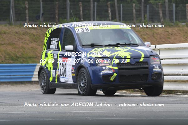 http://v2.adecom-photo.com/images//3.FOL'CAR/2023/FOL_CAR_MAYENNE_2023/REBMANN_Nicolas/30A_7629.JPG