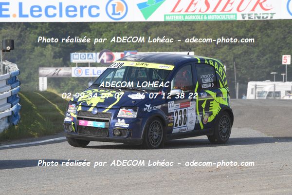 http://v2.adecom-photo.com/images//3.FOL'CAR/2023/FOL_CAR_MAYENNE_2023/REBMANN_Nicolas/30A_9849.JPG