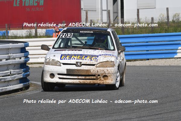 http://v2.adecom-photo.com/images//3.FOL'CAR/2023/FOL_CAR_MAYENNE_2023/SEIGNEUR_Matteo/30A_0005.JPG