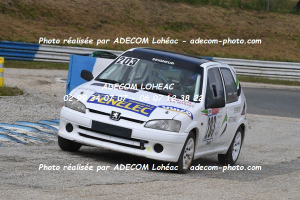 http://v2.adecom-photo.com/images//3.FOL'CAR/2023/FOL_CAR_MAYENNE_2023/SEIGNEUR_Matteo/30A_8559.JPG