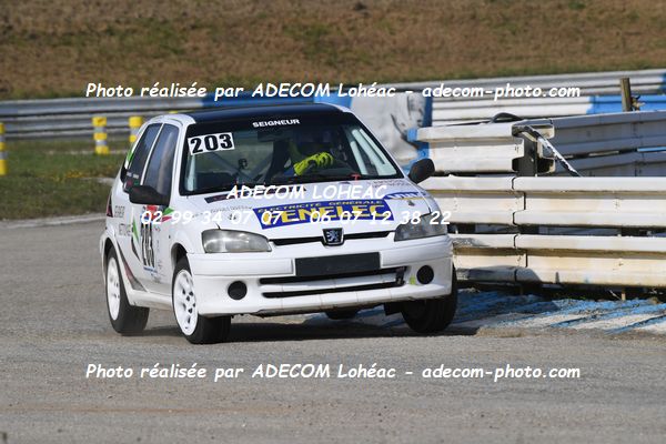 http://v2.adecom-photo.com/images//3.FOL'CAR/2023/FOL_CAR_MAYENNE_2023/SEIGNEUR_Matteo/30A_9112.JPG