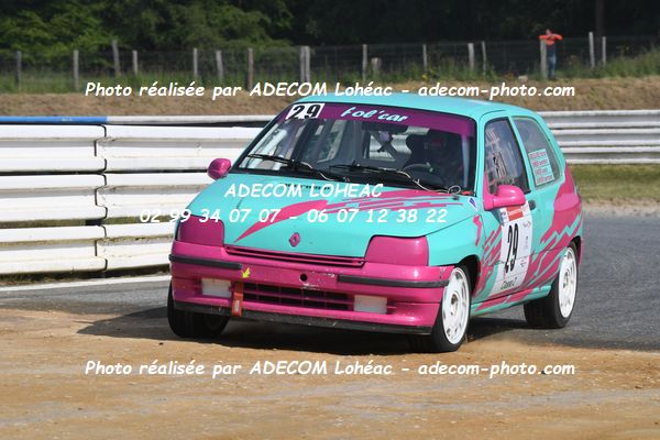 http://v2.adecom-photo.com/images//3.FOL'CAR/2023/FOL_CAR_MAYENNE_2023/SIMIER_AnaisGREGOIRE_Florian/30A_0219.JPG