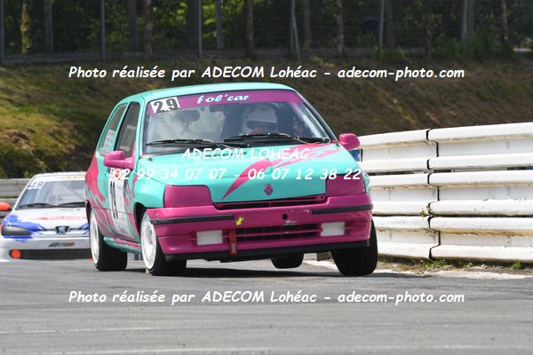 http://v2.adecom-photo.com/images//3.FOL'CAR/2023/FOL_CAR_MAYENNE_2023/SIMIER_AnaisGREGOIRE_Florian/30A_8092.JPG