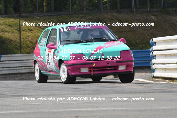 http://v2.adecom-photo.com/images//3.FOL'CAR/2023/FOL_CAR_MAYENNE_2023/SIMIER_AnaisGREGOIRE_Florian/30A_8122.JPG