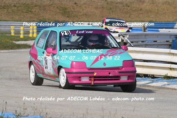 http://v2.adecom-photo.com/images//3.FOL'CAR/2023/FOL_CAR_MAYENNE_2023/SIMIER_AnaisGREGOIRE_Florian/30A_8683.JPG