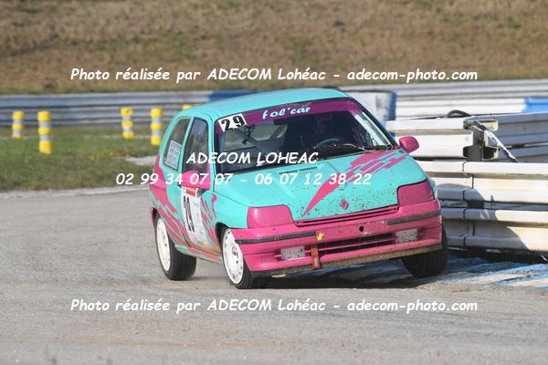 http://v2.adecom-photo.com/images//3.FOL'CAR/2023/FOL_CAR_MAYENNE_2023/SIMIER_AnaisGREGOIRE_Florian/30A_9378.JPG