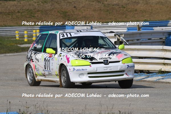 http://v2.adecom-photo.com/images//3.FOL'CAR/2023/FOL_CAR_MAYENNE_2023/SURIN_LarryTHIBAULT_Kevin/30A_8695.JPG