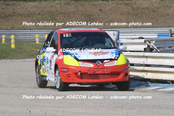 http://v2.adecom-photo.com/images//3.FOL'CAR/2023/FOL_CAR_MAYENNE_2023/TIREAU_Christophe_FLON_Nicolas/30A_8808.JPG