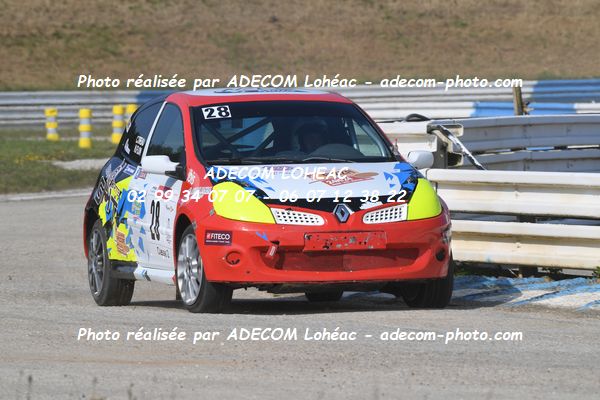 http://v2.adecom-photo.com/images//3.FOL'CAR/2023/FOL_CAR_MAYENNE_2023/TIREAU_Christophe_FLON_Nicolas/30A_8823.JPG