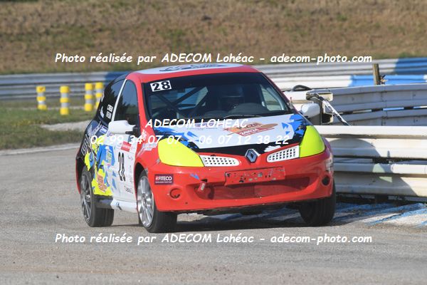 http://v2.adecom-photo.com/images//3.FOL'CAR/2023/FOL_CAR_MAYENNE_2023/TIREAU_Christophe_FLON_Nicolas/30A_9501.JPG