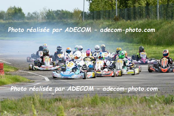 http://v2.adecom-photo.com/images//4.KARTING/2019/CHAMPIONNAT_DE_LIGUE_KARTING_LOHEAC_2019/ROTAX/BARBAROUX_Antoine/37A_9512.JPG