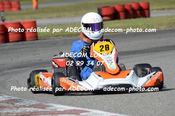 http://v2.adecom-photo.com/images//4.KARTING/2020/CHAMPIONNAT_DE_LIGUE_LOHEAC_2020/NATIONALE/ABADIE_Adrien/05A_5451.JPG