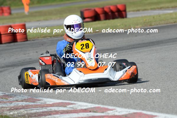 http://v2.adecom-photo.com/images//4.KARTING/2020/CHAMPIONNAT_DE_LIGUE_LOHEAC_2020/NATIONALE/ABADIE_Adrien/05A_5533.JPG