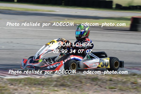 http://v2.adecom-photo.com/images//4.KARTING/2020/CHAMPIONNAT_DE_LIGUE_LOHEAC_2020/NATIONALE/BLIN_Teo/05A_6382.JPG