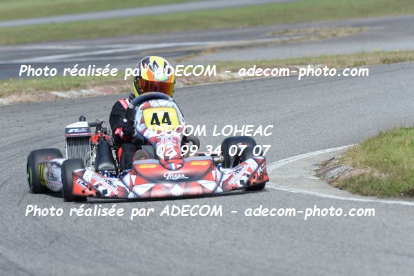 http://v2.adecom-photo.com/images//4.KARTING/2020/CHAMPIONNAT_DE_LIGUE_LOHEAC_2020/NATIONALE/DUPONT_Hugo/05A_5390.JPG