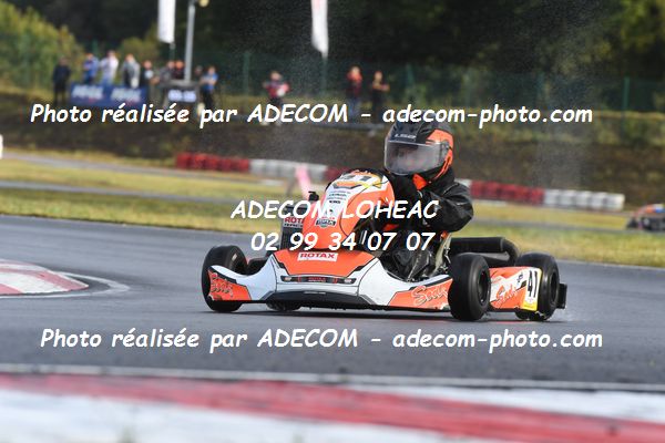 http://v2.adecom-photo.com/images//4.KARTING/2021/CHAMPIONNAT_DE_FRANCE_KARTING_2021/CADET/GUILLOTEAU_Theo/46A_5160.JPG