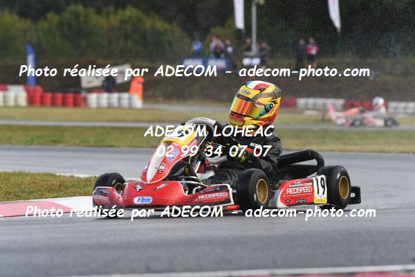 http://v2.adecom-photo.com/images//4.KARTING/2021/CHAMPIONNAT_DE_FRANCE_KARTING_2021/CADET/NOUGUEYREDE_Clovis/46A_5085.JPG