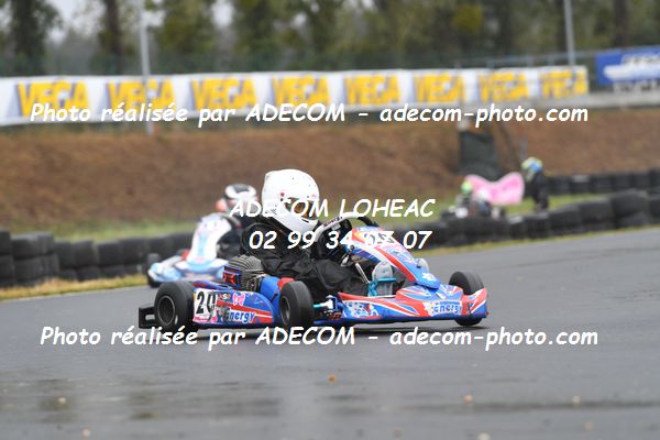 http://v2.adecom-photo.com/images//4.KARTING/2021/CHAMPIONNAT_DE_FRANCE_KARTING_2021/MINIME/ESTEVES_Pablo/46A_4705.JPG