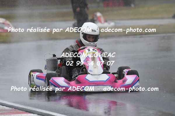 http://v2.adecom-photo.com/images//4.KARTING/2021/CHAMPIONNAT_DE_FRANCE_KARTING_2021/NATIONALE/FEVRES_Chriys/46A_5440.JPG