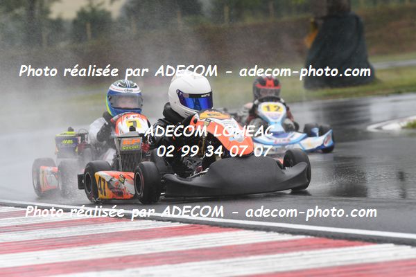 http://v2.adecom-photo.com/images//4.KARTING/2021/CHAMPIONNAT_DE_LIGUE_LOHEAC_2021/CADETS/BOUDER_Sacha/31A_5590.JPG