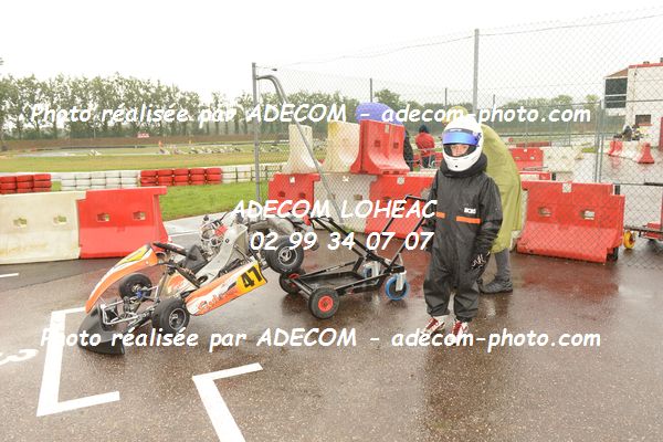 http://v2.adecom-photo.com/images//4.KARTING/2021/CHAMPIONNAT_DE_LIGUE_LOHEAC_2021/CADETS/BOUDER_Sacha/31E_0216.JPG