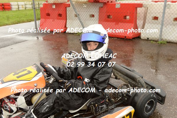 http://v2.adecom-photo.com/images//4.KARTING/2021/CHAMPIONNAT_DE_LIGUE_LOHEAC_2021/CADETS/BOUDER_Sacha/31E_0221.JPG