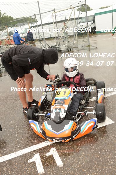 http://v2.adecom-photo.com/images//4.KARTING/2021/CHAMPIONNAT_DE_LIGUE_LOHEAC_2021/CADETS/GERVAIS_Lola/31E_0229.JPG